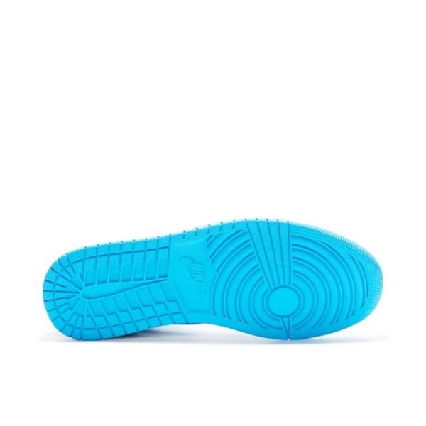 Air Jordan 1 Retro High OG 'UNC' - Image 4