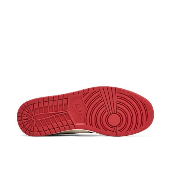 Air Jordan 1 Retro High OG 'Bred Toe' - Image 4