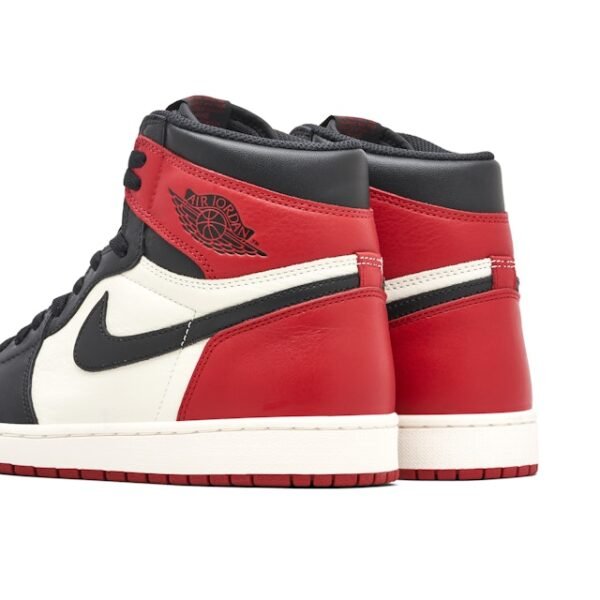 Air Jordan 1 Retro High OG 'Bred Toe' - Image 3