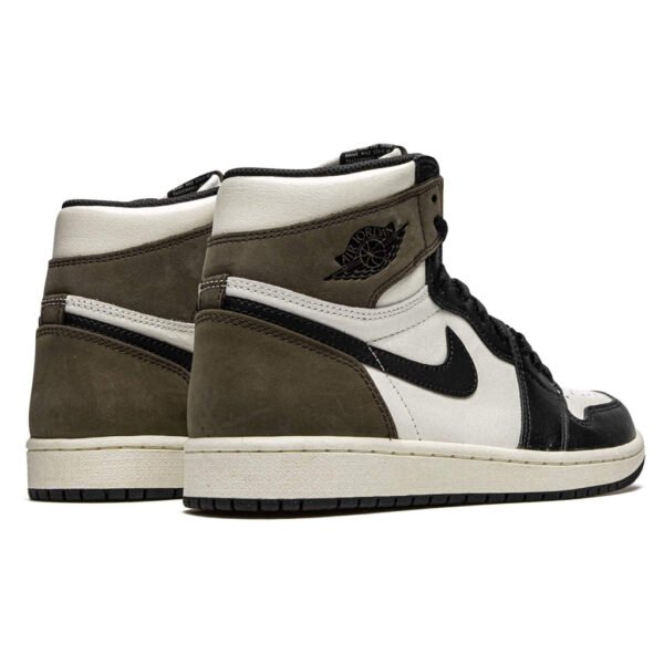 Air Jordan 1 Retro High OG 'Dark Mocha' - Image 3