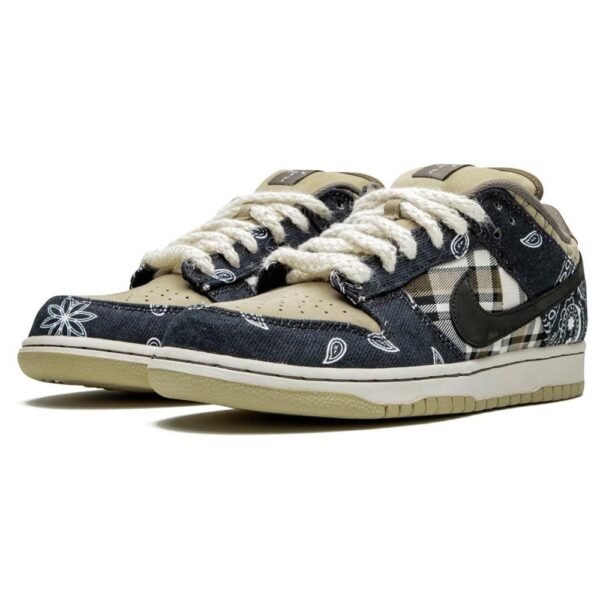 Travis Scott x Nike SB Dunk Low ‘Cactus Jack‘ - Image 2